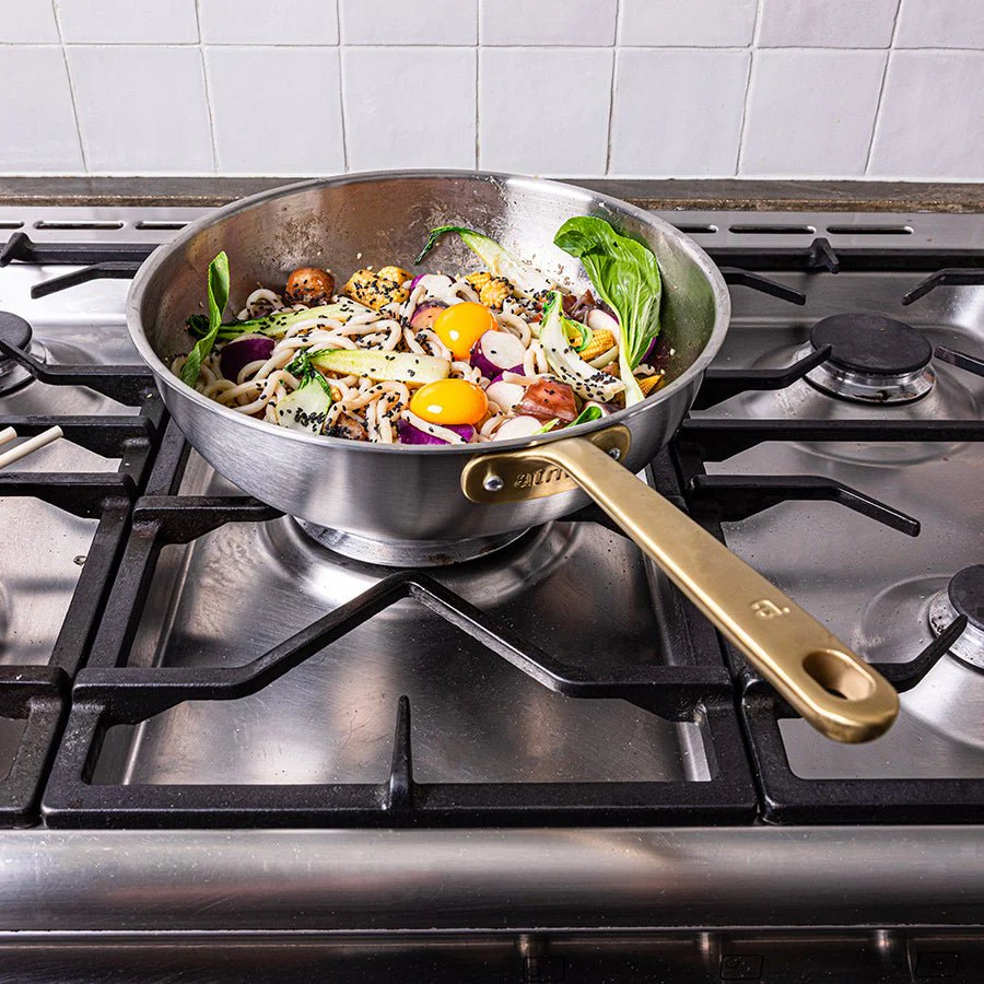 The Wok en inox, manche doré - 28 cm (Édition limitée) - Image 4